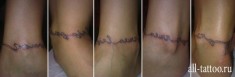 Татуировка на ноге — надпись-шнурочек